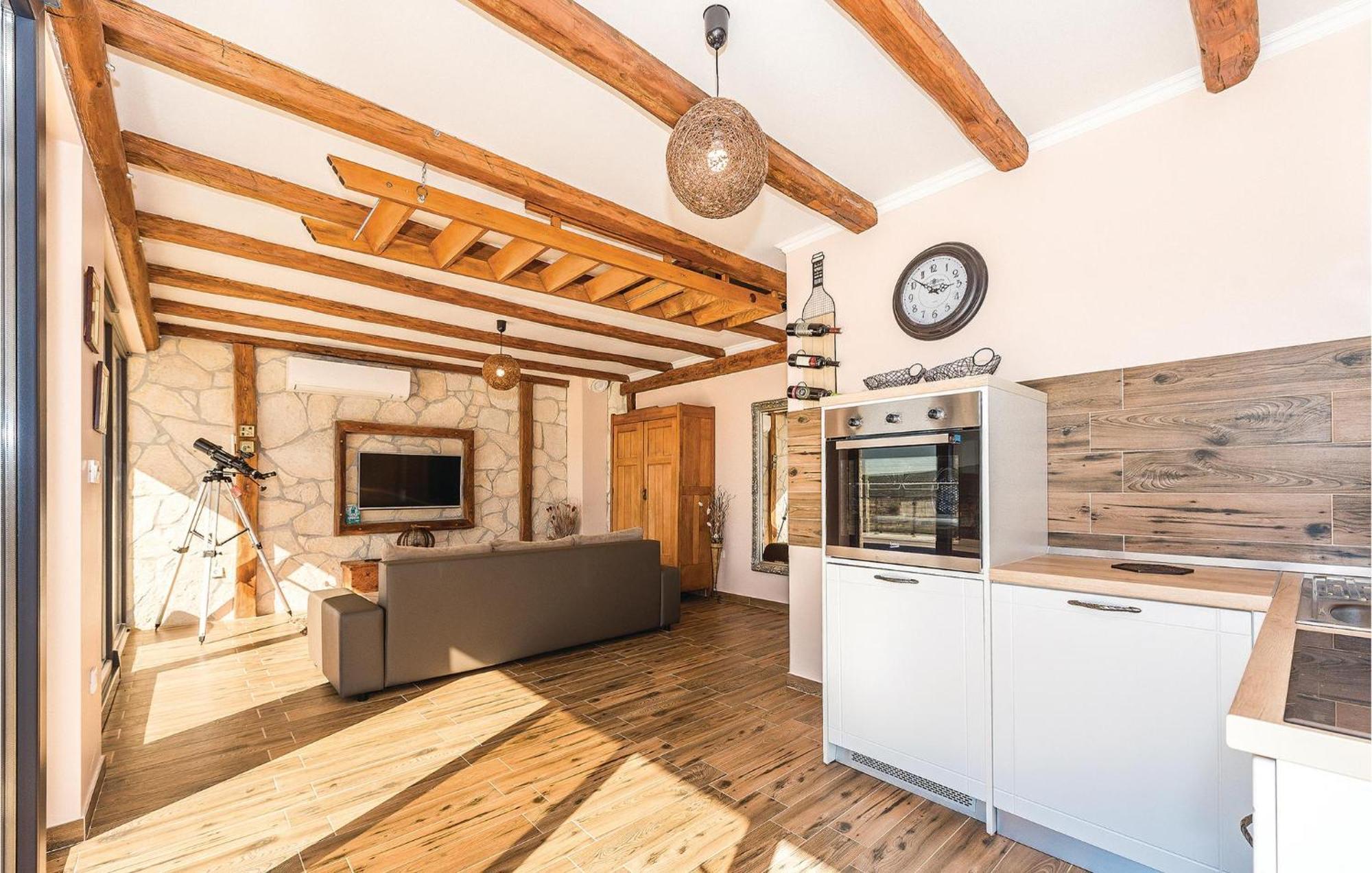 Gorgeous Home In Kijevo With Kitchen Esterno foto
