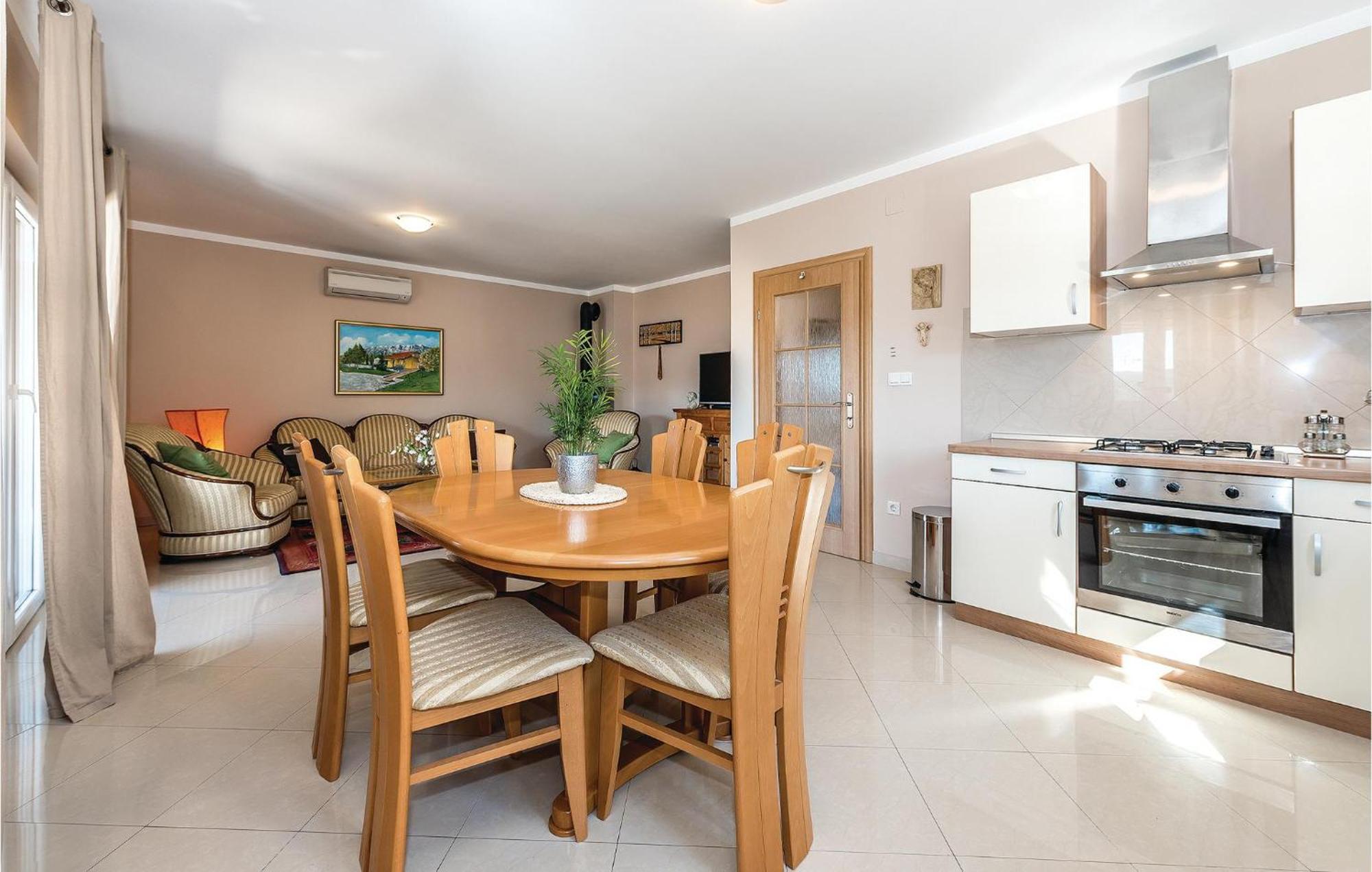Gorgeous Home In Kijevo With Kitchen Esterno foto