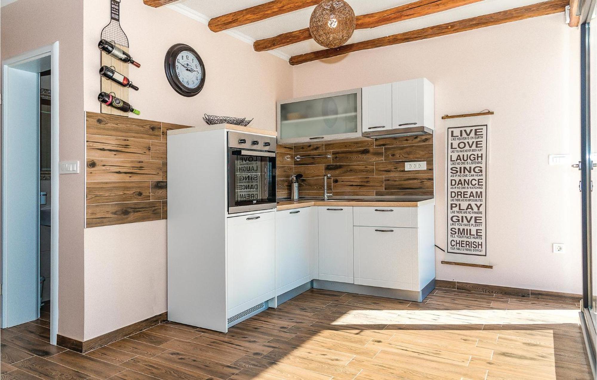 Gorgeous Home In Kijevo With Kitchen Esterno foto